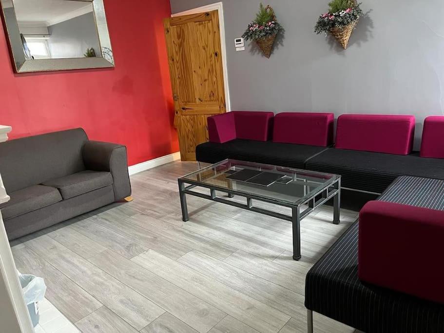 Ovington Grove 2 Fully Equipped Kitchen Free Parking 3 Bedrooms Netflix Newcastle upon Tyne Buitenkant foto