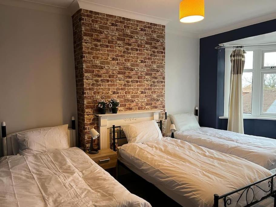 Ovington Grove 2 Fully Equipped Kitchen Free Parking 3 Bedrooms Netflix Newcastle upon Tyne Buitenkant foto