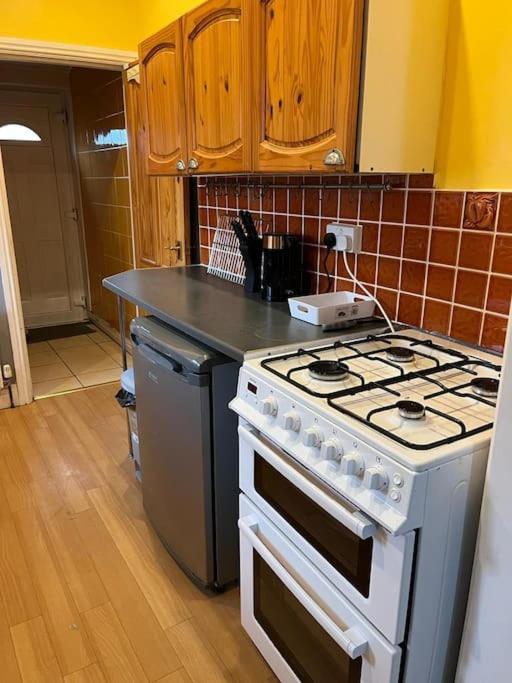 Ovington Grove 2 Fully Equipped Kitchen Free Parking 3 Bedrooms Netflix Newcastle upon Tyne Buitenkant foto