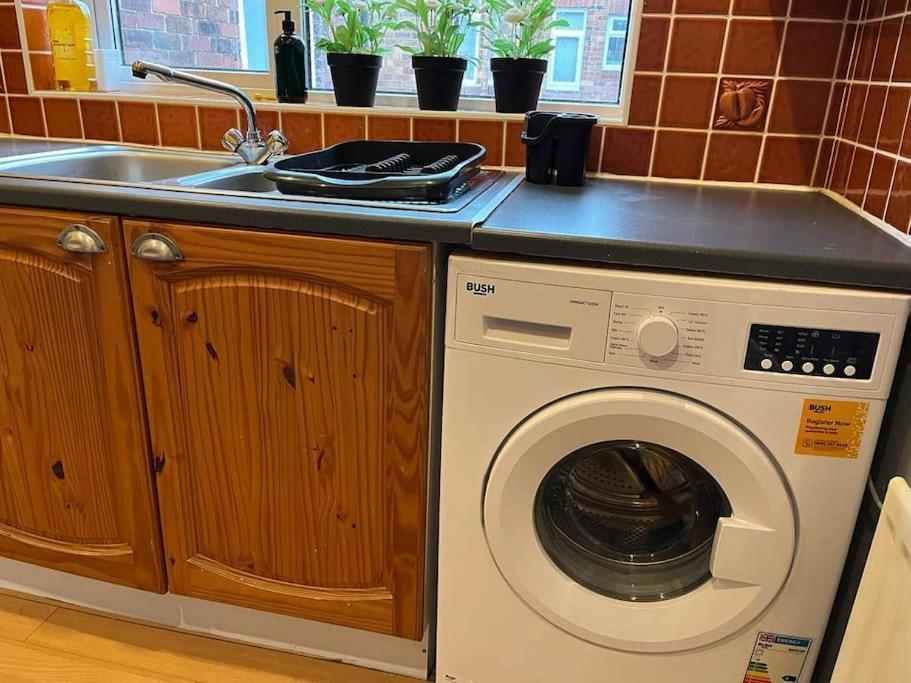 Ovington Grove 2 Fully Equipped Kitchen Free Parking 3 Bedrooms Netflix Newcastle upon Tyne Buitenkant foto