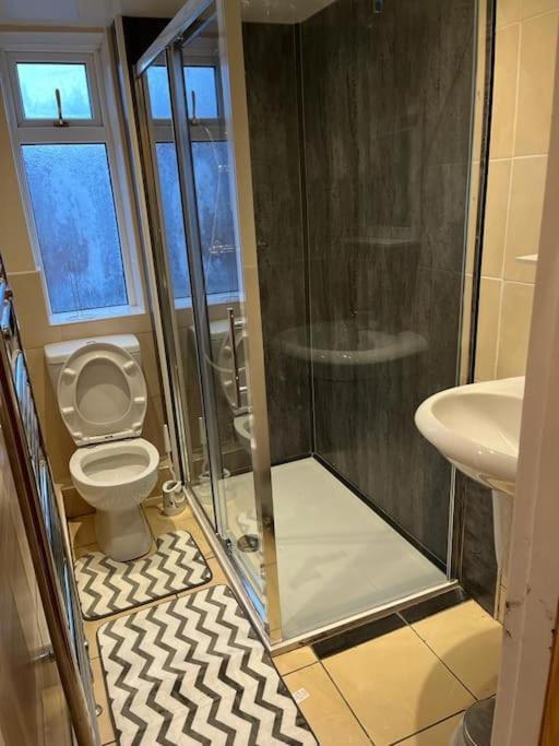 Ovington Grove 2 Fully Equipped Kitchen Free Parking 3 Bedrooms Netflix Newcastle upon Tyne Buitenkant foto